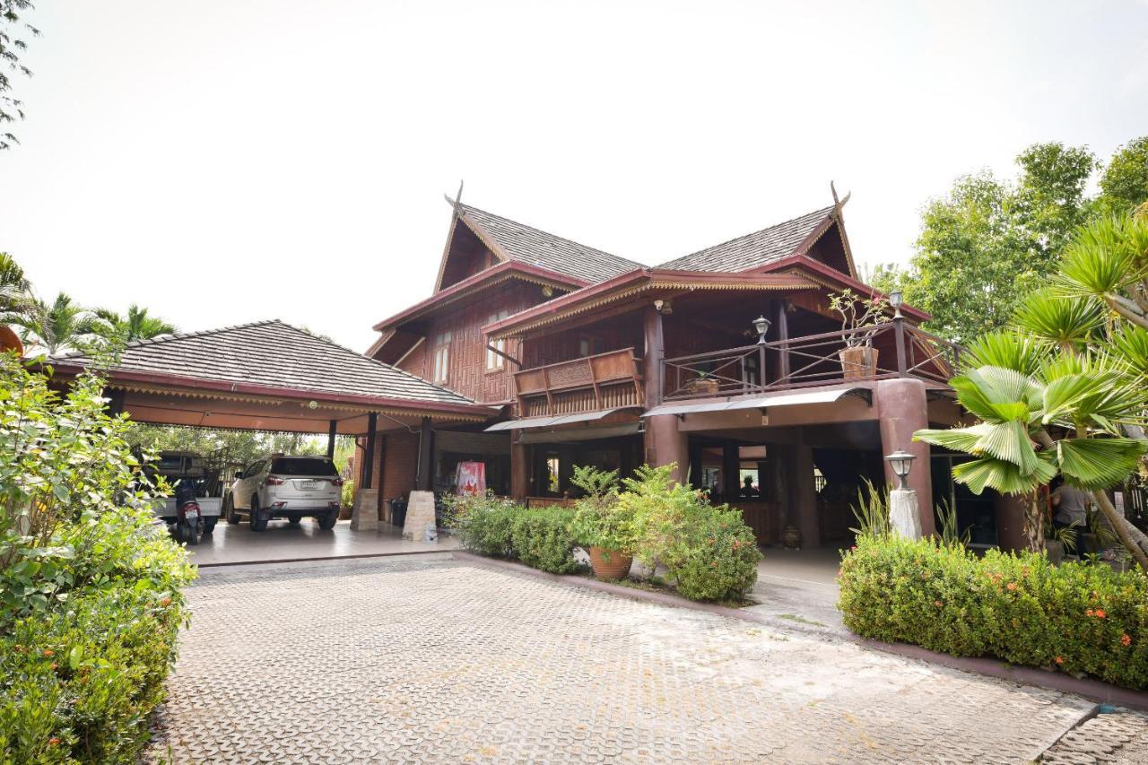 โอโย 536 เรือนกันทิมา Hotel บ้านแหลมฉบัง ภายนอก รูปภาพ